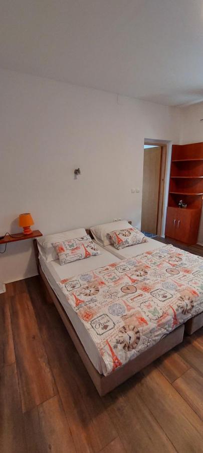 Apartments Matic Omišalj Esterno foto